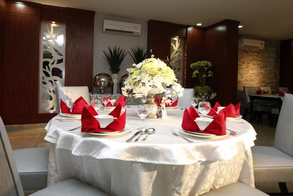 Haven Plaza Hotel 4*