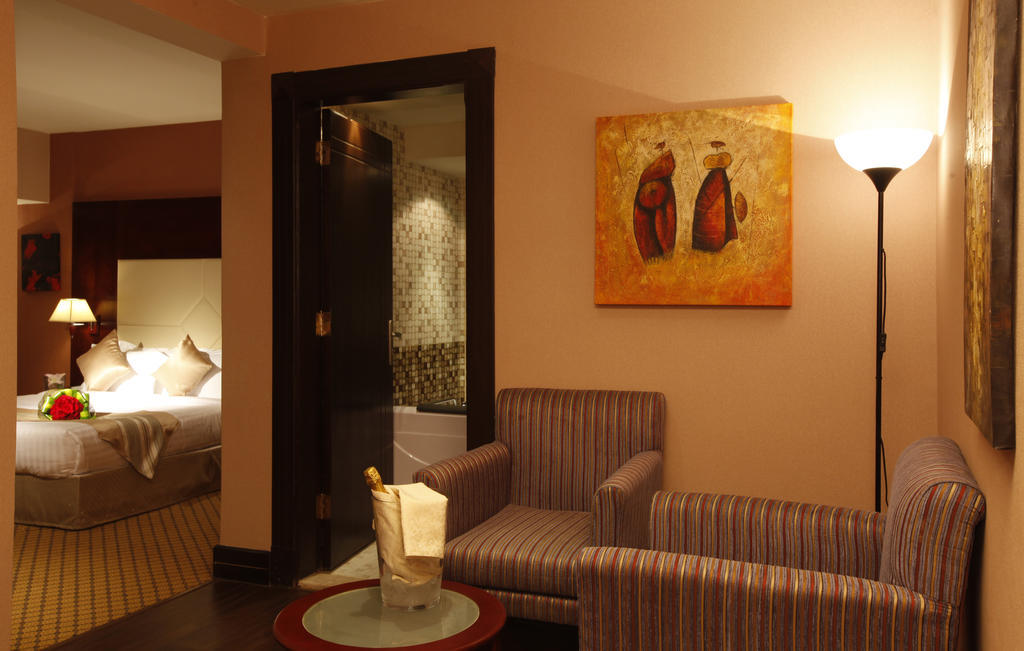 Haven Plaza 4*